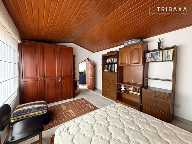 Apartamento de 3 alcobas en venta en La Carolina, Bogotá, 177 m² · foto 10 de 14