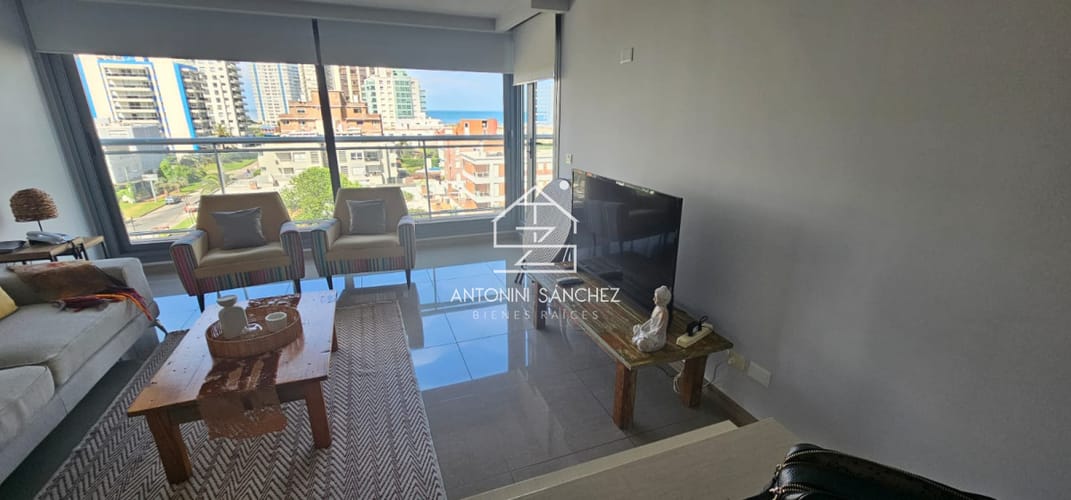 Alquiler apartamento un dormitorio y medio Punta del Este edificio Onix · Foto 3