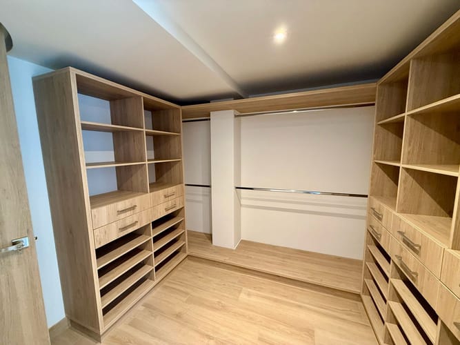 Casa de 3 alcobas en venta en El Porvenir, Rionegro, 283 m² · foto 17 de 24