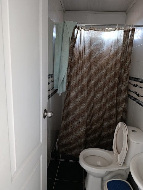 Casa de 6 alcobas en venta en Prados Del Norte, Cali, 550 m² · foto 11 de 11