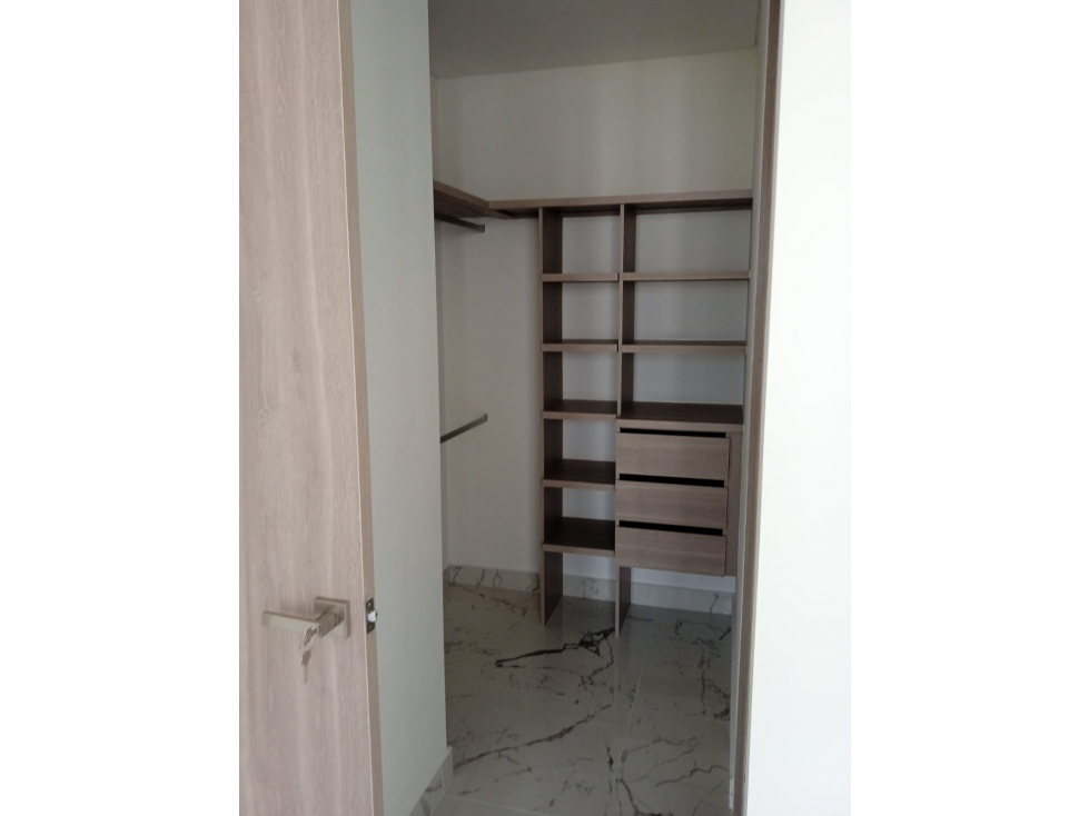Apartamento en venta en Manga, Cartagena · foto 4 de 10