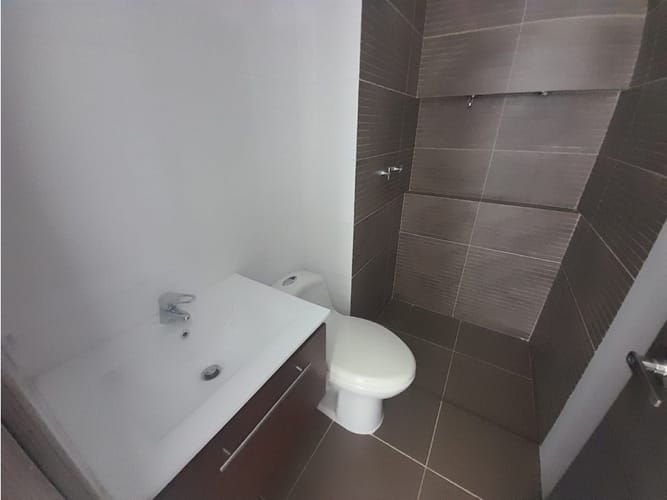Apartamento de 2 alcobas en venta en Ricaurte, 65 m² · foto 13 de 20