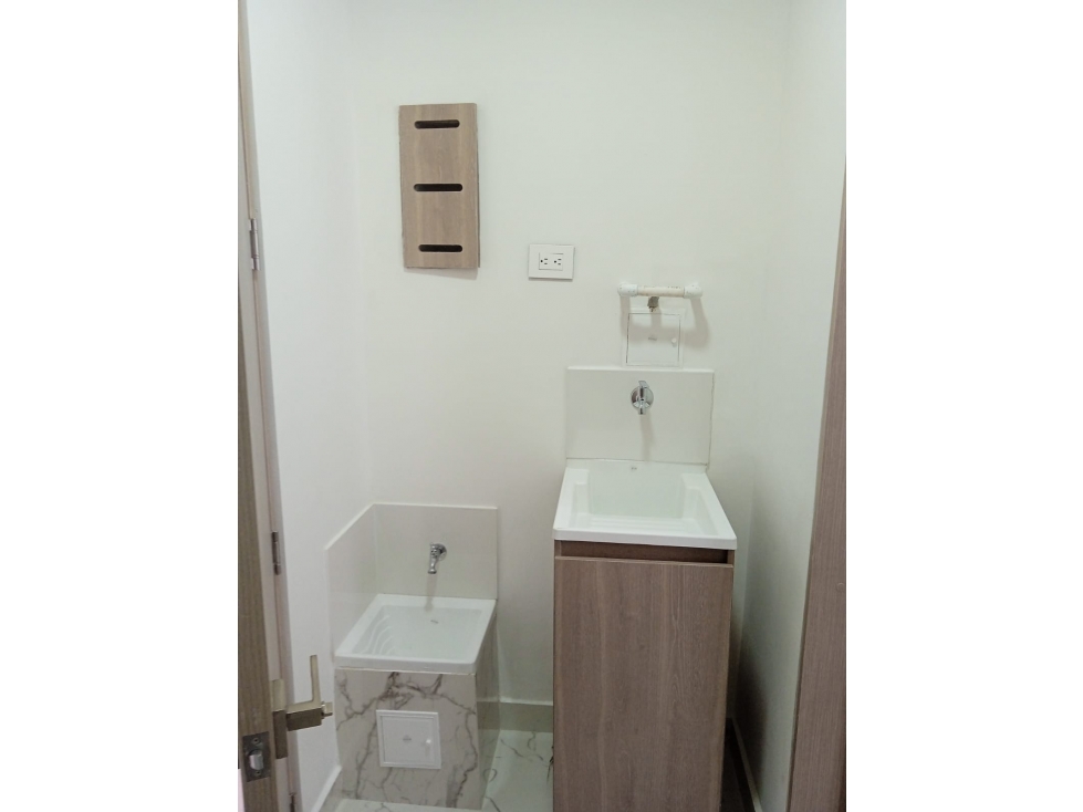 Apartamento en venta en Manga, Cartagena · foto 8 de 10