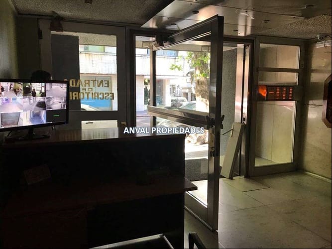 Oficina en Alquiler · Foto 3