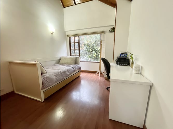Casa de 4 alcobas en venta en Niza, Bogotá, 223 m² · foto 13 de 24