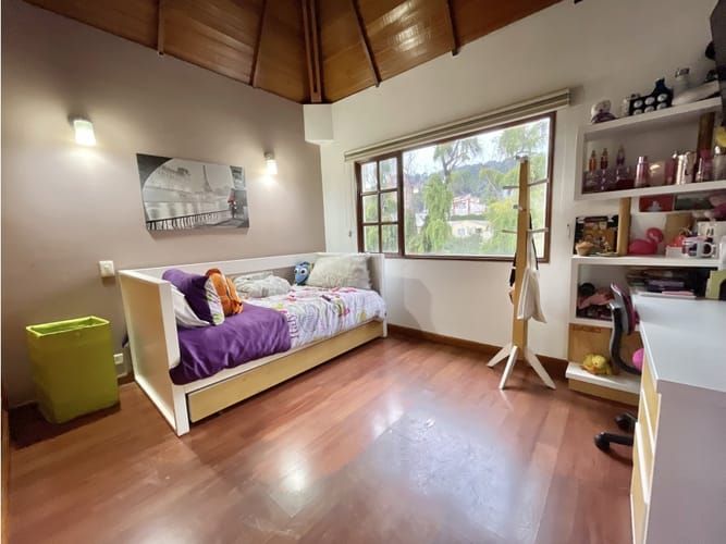 Casa de 4 alcobas en venta en Niza, Bogotá, 223 m² · foto 15 de 24