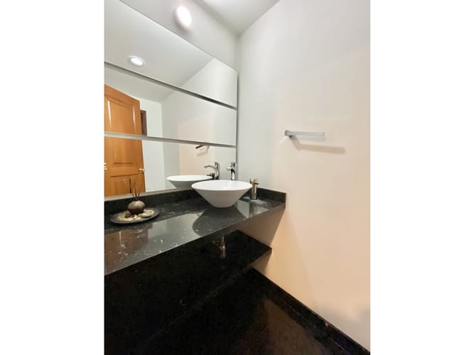 Casa de 4 alcobas en venta en Niza, Bogotá, 223 m² · foto 19 de 24