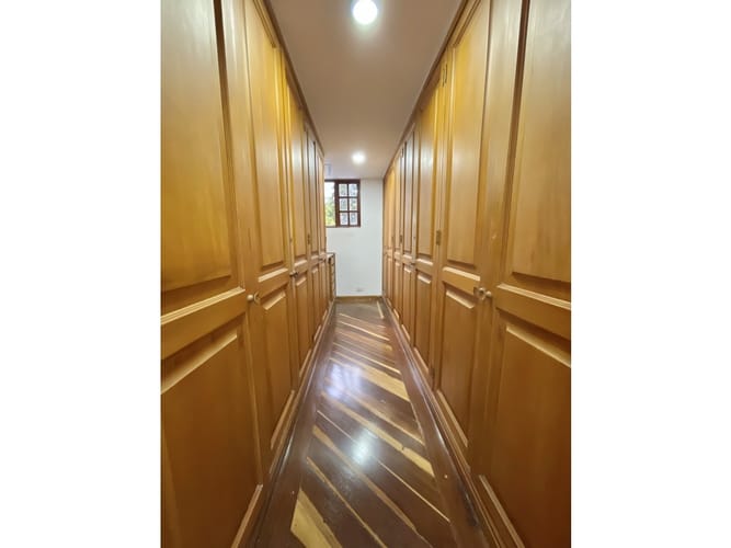 Casa de 4 alcobas en venta en Niza, Bogotá, 223 m² · foto 21 de 24