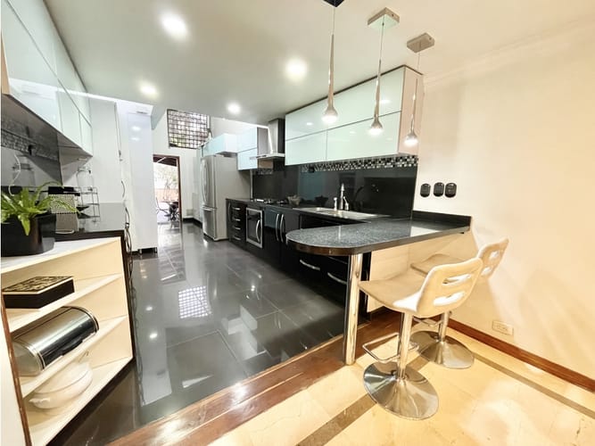 Casa de 4 alcobas en venta en Niza, Bogotá, 223 m² · foto 24 de 24