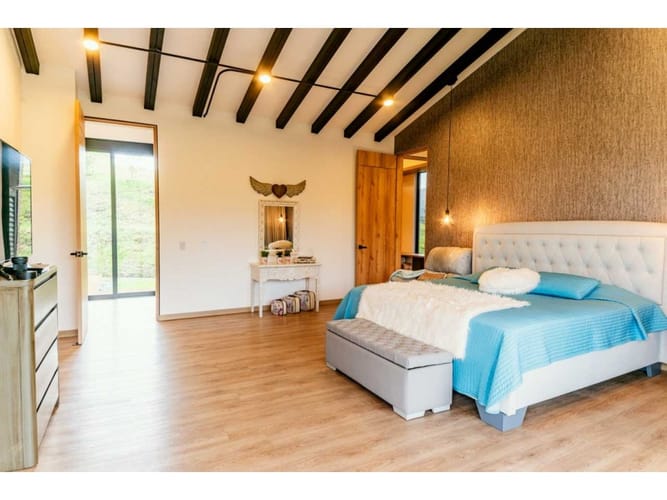 Casa de 8 alcobas en venta en Pantanillo, El Retiro, 568 m² · foto 17 de 24