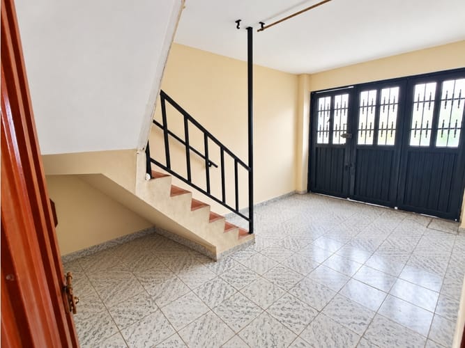 Casa de 6 alcobas en venta en Zamorano, Palmira, 189 m² · foto 2 de 24