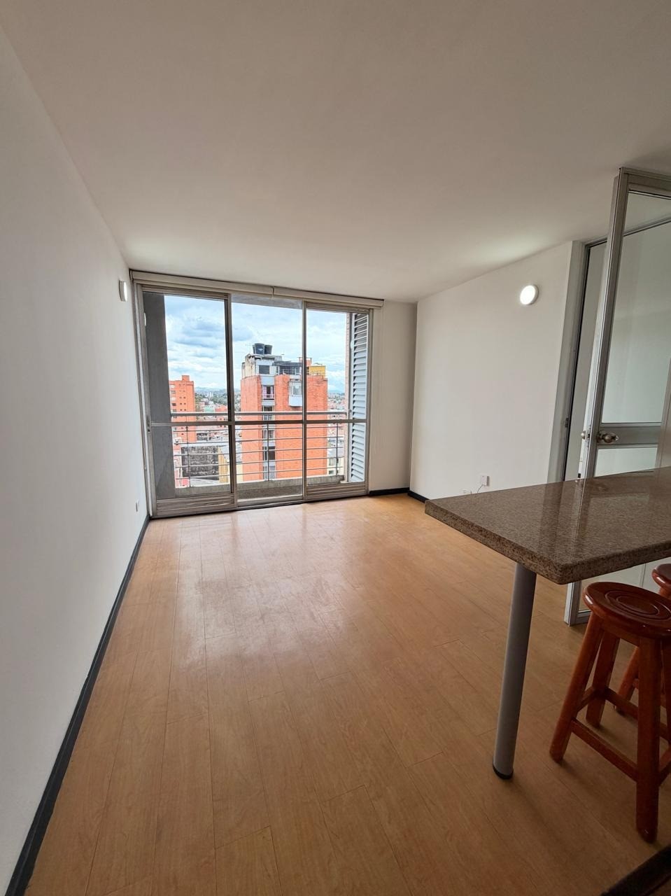 Apartamento en arriendo en Chapinero, Bogotá · foto 2 de 23