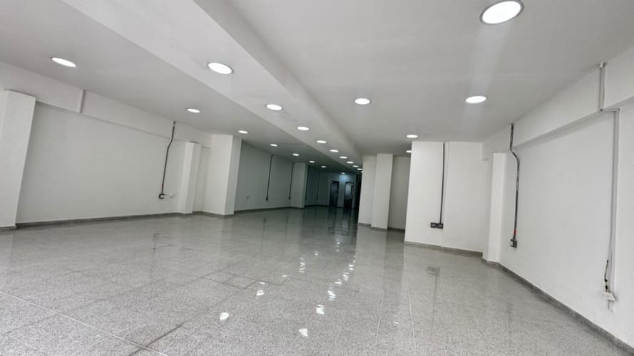 Local en arriendo en Las Acacias, Medellín, 229 m² · foto 5 de 12