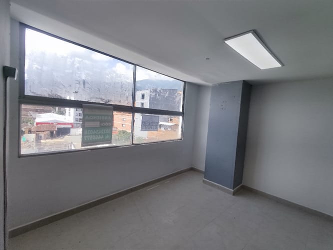 Local en arriendo en Centro, La Estrella, 78 m² · foto 9 de 10