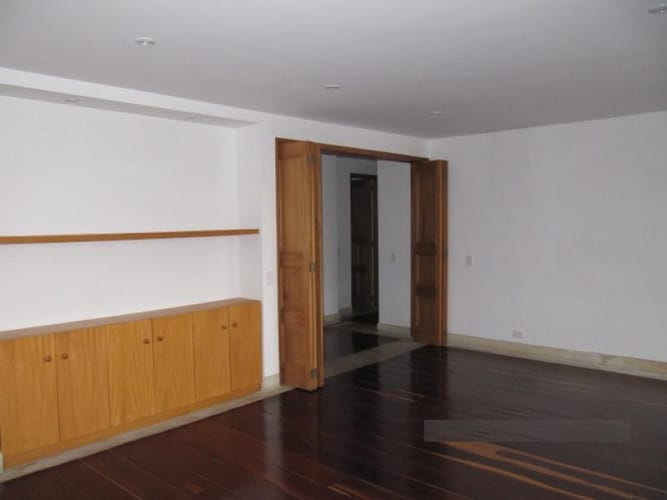 Apartamento en venta en Los Rosales, Bogotá · foto 10 de 18