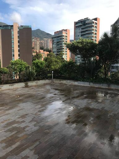 Oficina en arriendo en Las Lomas No.1, Medellín, 175 m² · foto 18 de 19