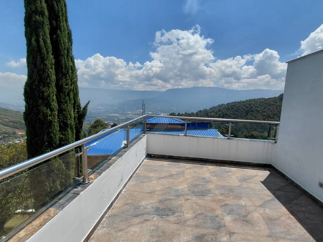 Finca en arriendo en Belén, Medellín, 400 m² · foto 12 de 18