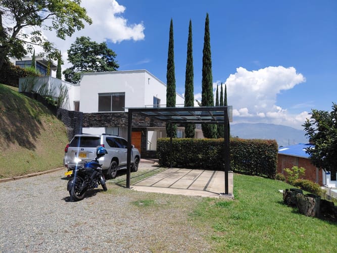 Finca en arriendo en Belén, Medellín, 400 m² · foto 16 de 18