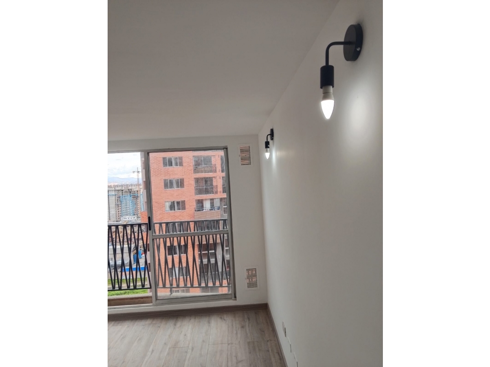 Apartamento en venta en Fontibon, Bogotá · foto 2 de 20