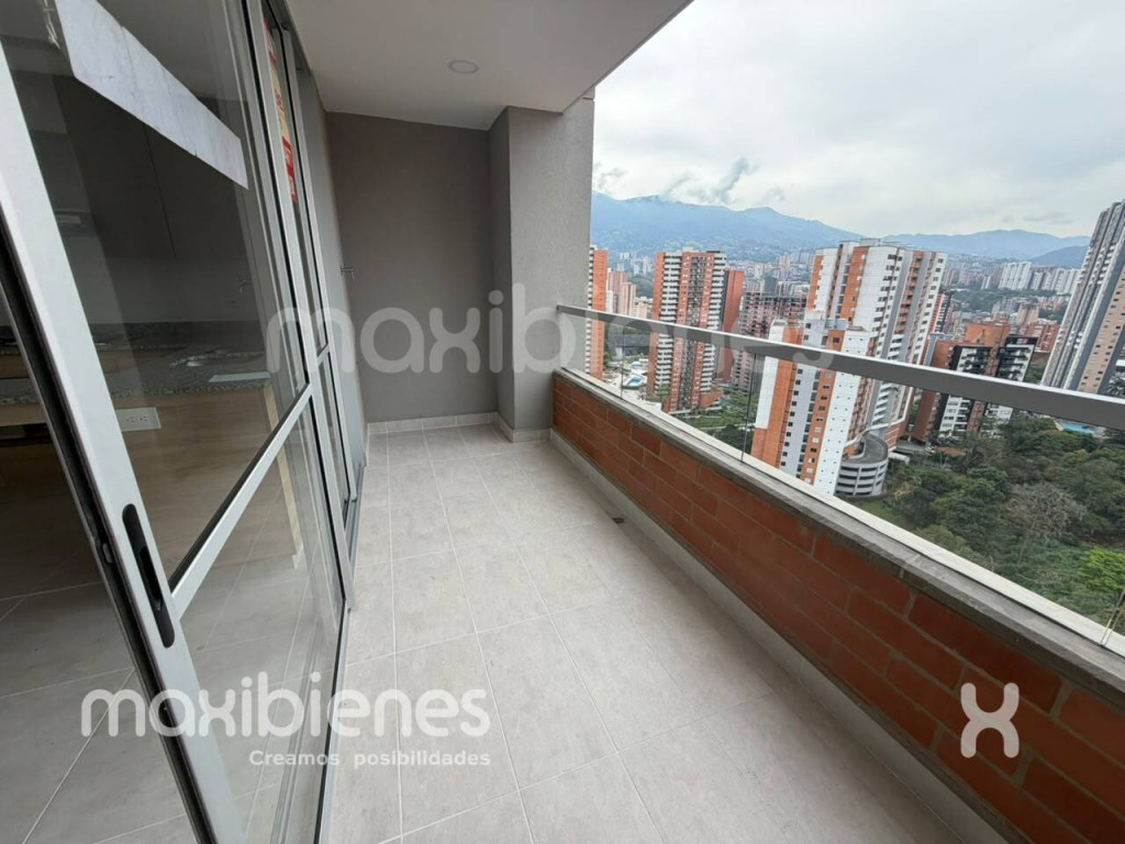 Apartamento en arriendo en La Doctora, Sabaneta · foto 2 de 16