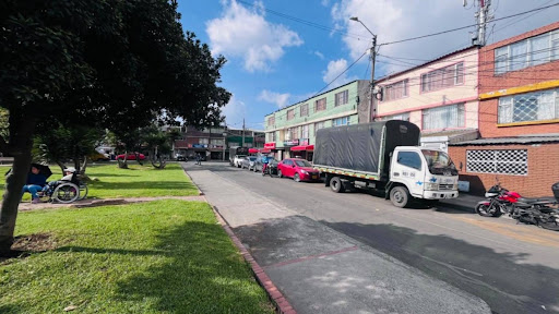 Apartamento en arriendo en Primavera Occidental - Puente Aranda, Bogotá · foto 2 de 15