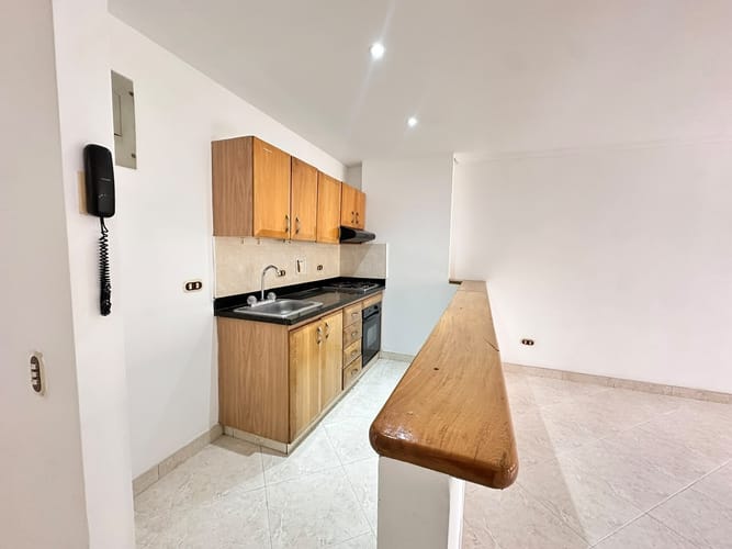 Apartamento de 2 alcobas en arriendo en San Joaquin, Medellín, 56 m² · foto 2 de 9