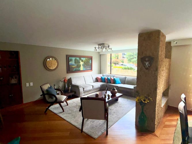 Apartamento de 3 alcobas en venta en Bosque Medina, Bogotá, 200 m² · foto 2 de 23