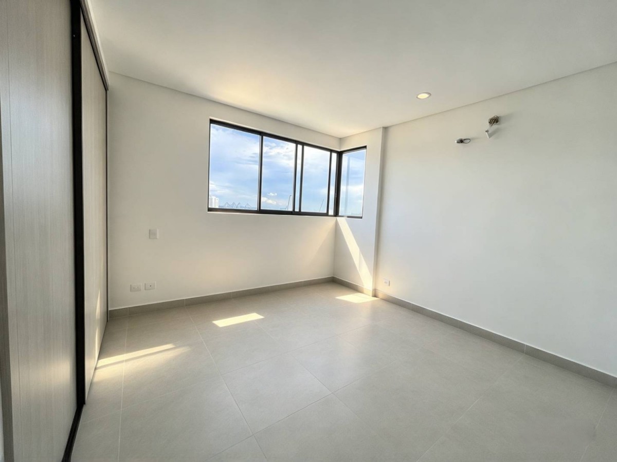 Apartamento en venta en Manga, Cartagena · foto 8 de 17