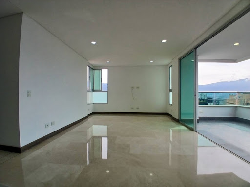Apartamento en arriendo en La Florida, Medellín · foto 2 de 24