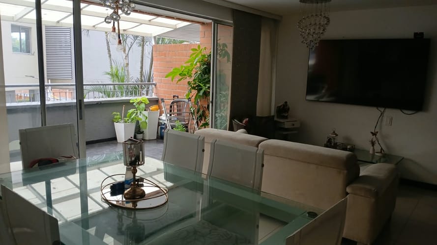 Apartamento de 3 alcobas en venta en Ciudad Jardin, Cali, 100 m² · foto 4 de 4