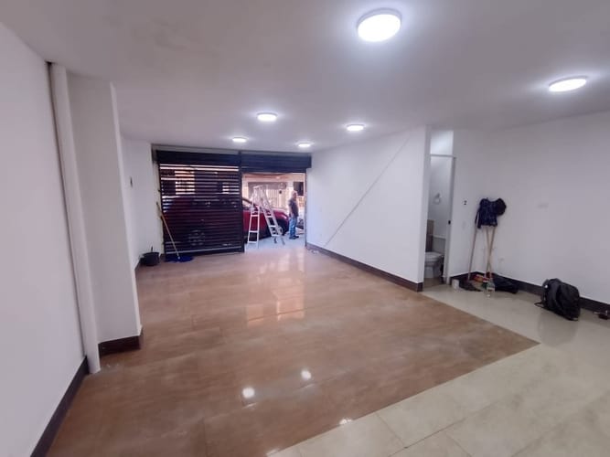 Local en arriendo en Colombia, Medellín, 50 m² · foto 4 de 8