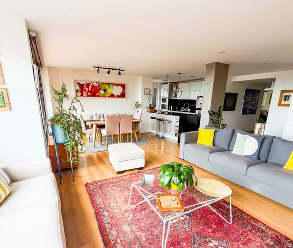Apartamento de 2 alcobas en arriendo en Los Rosales, Bogotá, 125 m² · foto 2 de 17