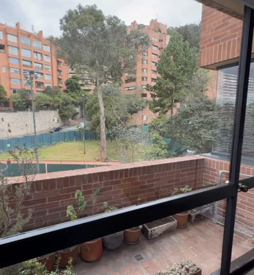 Apartamento de 2 alcobas en arriendo en Los Rosales, Bogotá, 125 m² · foto 11 de 17