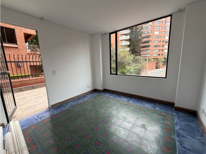 Apartamento de 2 alcobas en venta en Los Rosales, Bogotá, 134 m² · foto 8 de 22