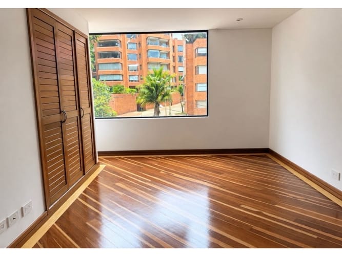 Apartamento de 2 alcobas en venta en Los Rosales, Bogotá, 134 m² · foto 22 de 22