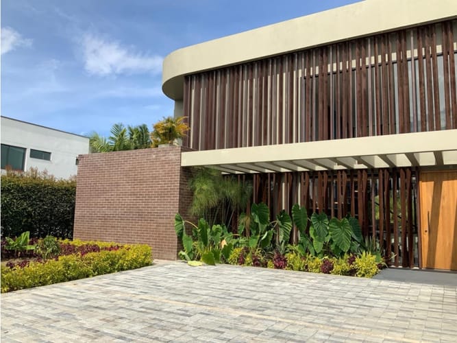 Casa de 4 alcobas en venta en Llano Grande, Rionegro, 428 m² · foto 4 de 9