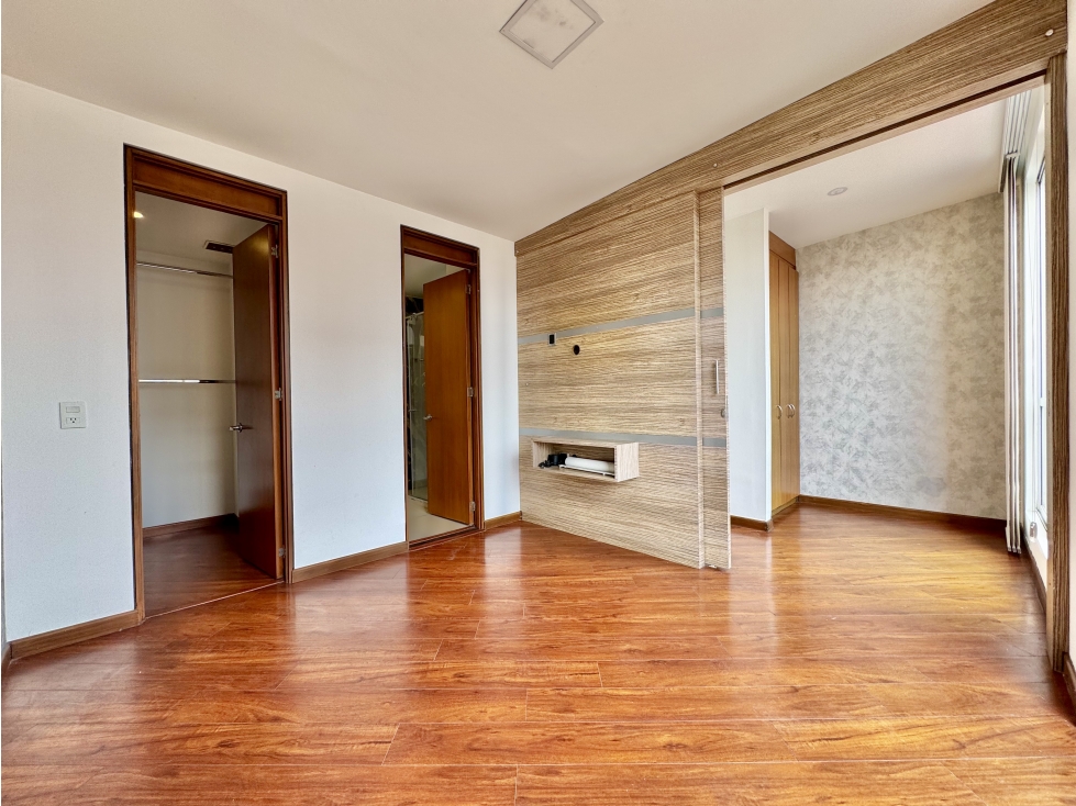 Apartamento en venta en Gratamira, Bogotá · foto 4 de 19