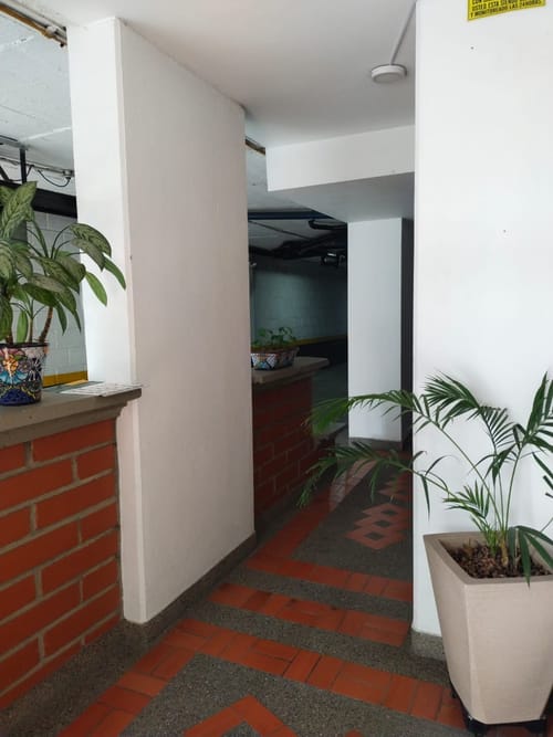 Apartamento de 4 alcobas en venta en Laureles, Medellín, 84 m² · foto 23 de 24