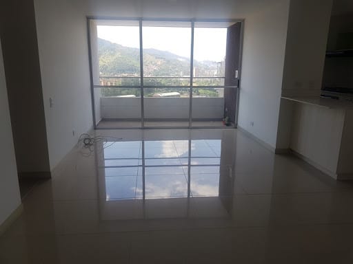 Apartamento de 3 alcobas en arriendo en Prados De Sabaneta, Sabaneta, 87 m² · foto 4 de 20