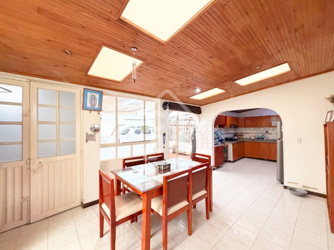 Casa de 3 alcobas en venta en Loreto I, Madrid, 204 m² · foto 22 de 24