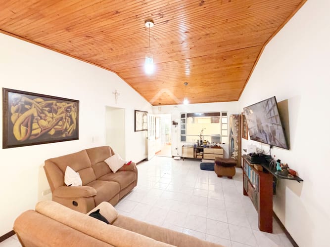 Casa de 3 alcobas en venta en Loreto I, Madrid, 204 m² · foto 13 de 24
