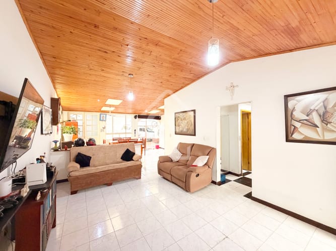 Casa de 3 alcobas en venta en Loreto I, Madrid, 204 m² · foto 14 de 24