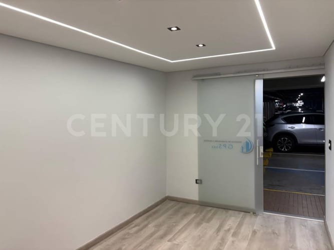 Oficina en arriendo en El Diamante 2, Medellín, 18 m² · foto 3 de 16