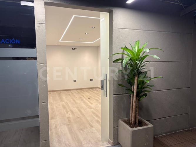 Oficina en arriendo en El Diamante 2, Medellín, 18 m² · foto 7 de 16