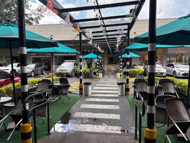 Oficina en arriendo en El Diamante 2, Medellín, 18 m² · foto 15 de 16