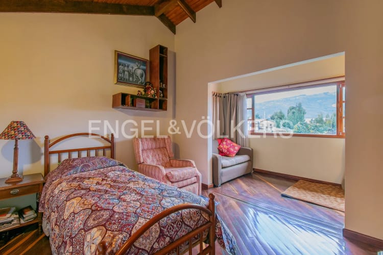 Casa de 5 alcobas en venta en San Jacinto, Chía, 248 m² · foto 14 de 20