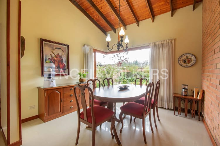 Casa de 5 alcobas en venta en San Jacinto, Chía, 248 m² · foto 5 de 20