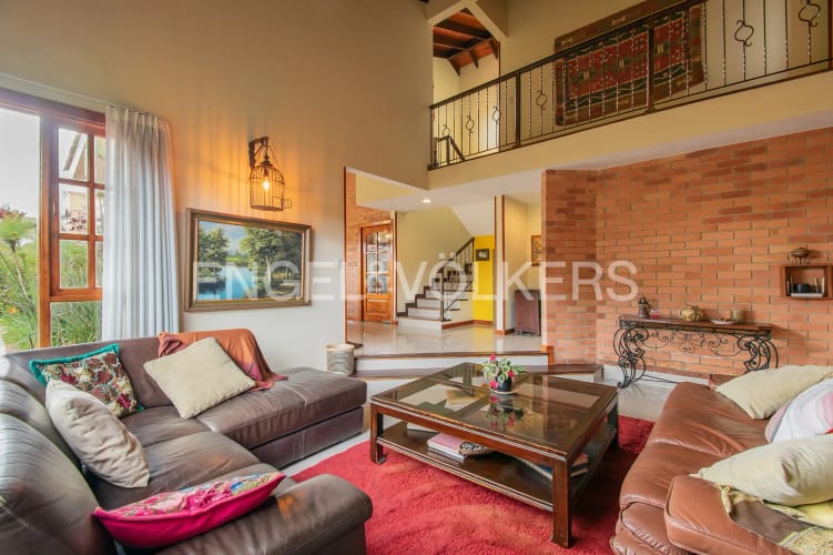 Casa de 5 alcobas en venta en San Jacinto, Chía, 248 m² · foto 4 de 20