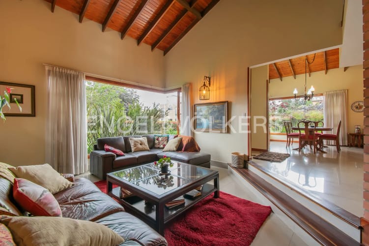 Casa de 5 alcobas en venta en San Jacinto, Chía, 248 m² · foto 2 de 20
