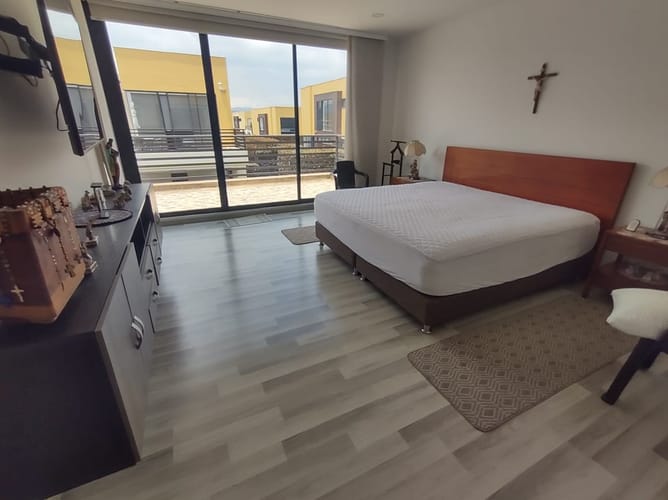 Casa de 4 alcobas en venta en Pueblo Viejo, Cota, 340 m² · foto 16 de 24